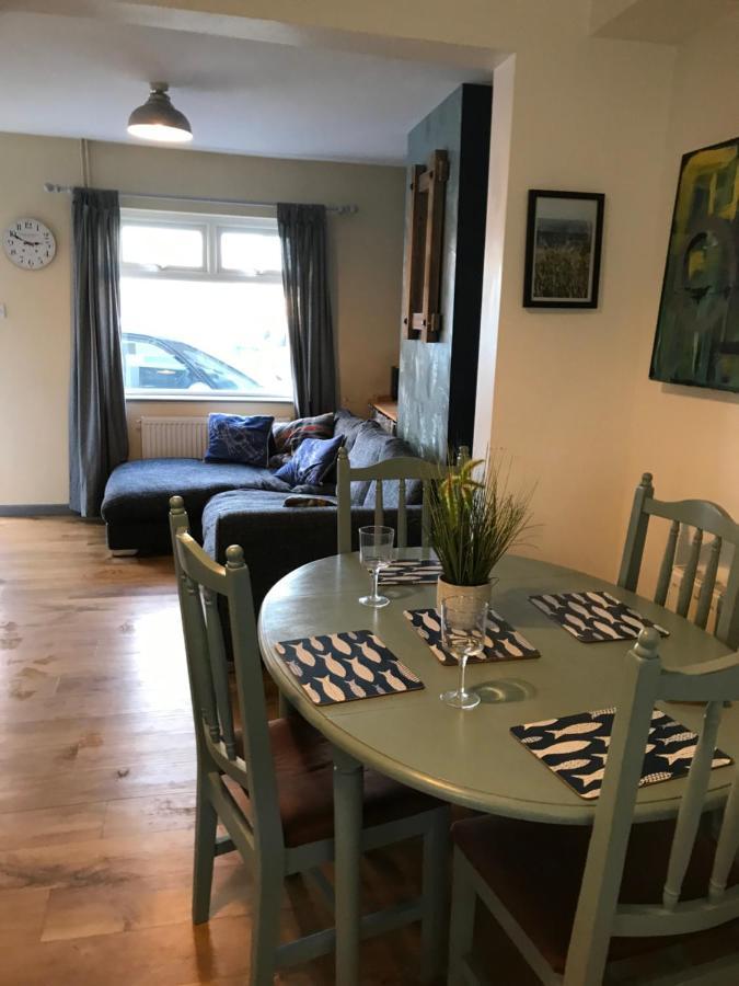 Cosy 3 Bedroom House Close To